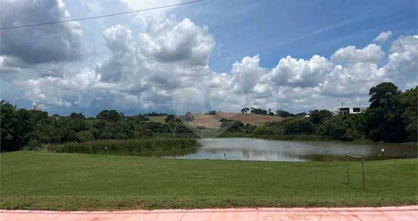 Terreno em condomínio fechado à venda na Avenida Elias Maluf, Wanel Ville, Sorocaba