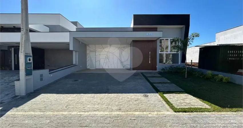 Condomínio com 3 quartos à venda em Cajuru Do Sul - SP