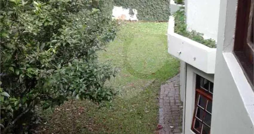 Casa à venda com 3 quartos, sendo 1 suíte,  no centro (são francisco xavier), são josé dos campos - sp