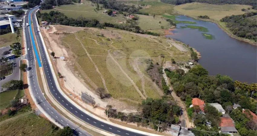 Terreno comercial à venda na Avenida Conde Zeppelin, S/N, Éden, Sorocaba
