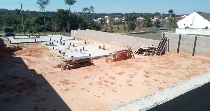 Terreno à venda no condomínio village saint charbel, araçoiaba da serra - sp