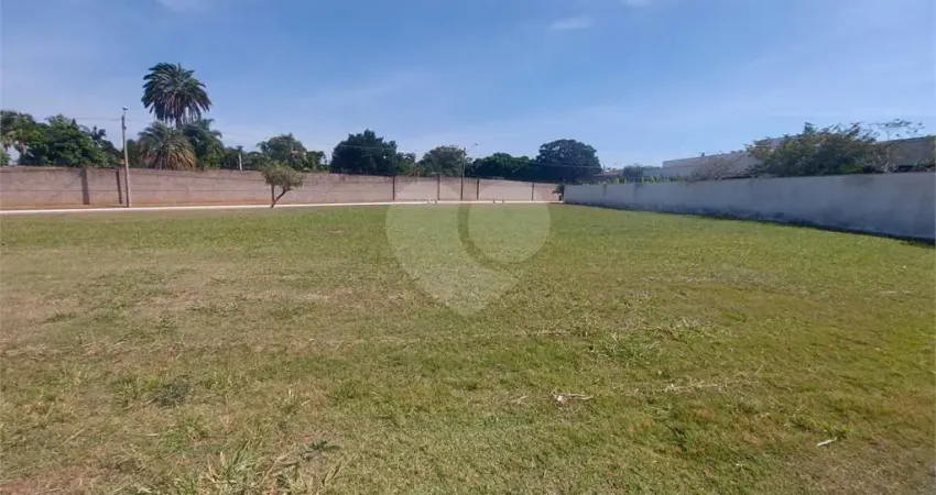 Terreno à venda no condomínio evidence, araçoiaba da serra - sp