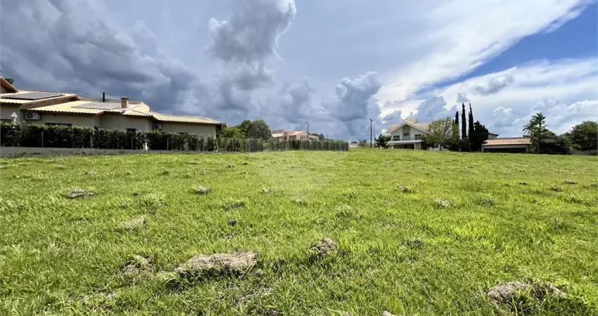Terreno à venda no condomínio residencial saint charbel, araçoiaba da serra - sp