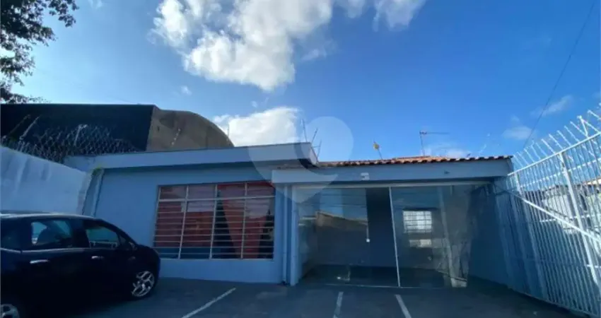 Casa com 3 quartos à venda na Rua Imperatriz Leopoldina, 790, Vila Jardini, Sorocaba