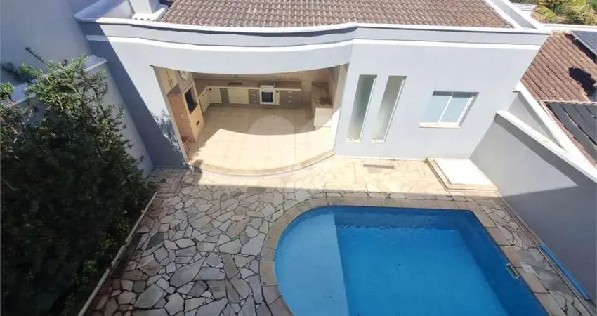 Casa à venda com 3 quartos, sendo 3 suítes, no condomínio Village Saint Clairte, Sorocaba - SP