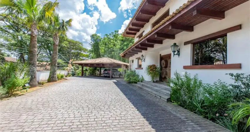 Casa à venda com 4 quartos, sendo 4 suítes, em granja viana, cotia - sp