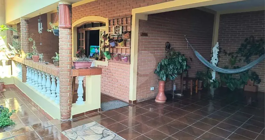 Casa à venda com 4 quartos, sendo 2 suítes,  em vila doutor laurindo, tatuí - sp