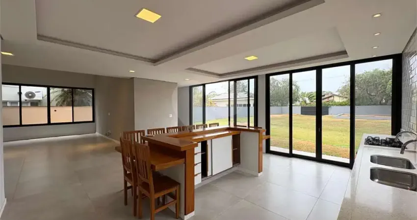 Casa à venda com 2 quartos, sendo 2 suítes, no condomínio vivendas do lago, sorocaba - sp