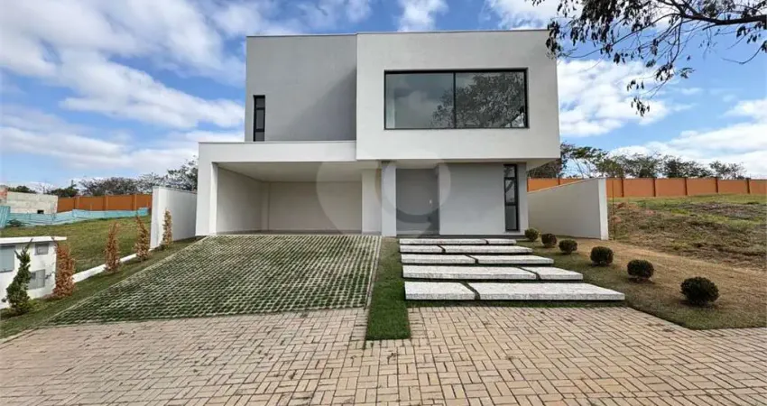Casa  à venda com 4 quartos, sendo 4 suítes,  no condomínio alphaville castelo, itu - sp
