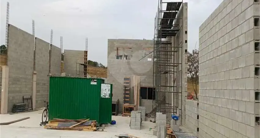 Barracão / Galpão / Depósito com 4 salas para alugar na Rua Anália Pereira Pezzutto, 180, Iporanga, Sorocaba