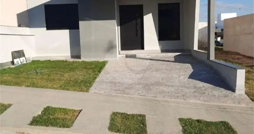 Casa  à venda com 3 quartos, sendo 1 suíte,  no condomínio horto florestal villagio, sorocaba - sp