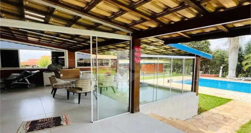 Casa  à venda com 4 quartos, sendo 4 suítes,  no condomínio vale do lago, sorocaba - sp