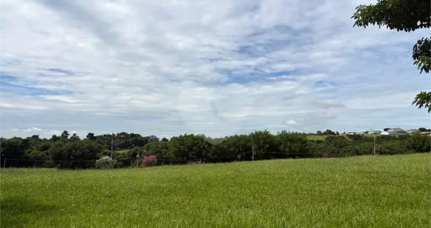 Terreno à venda no condomínio Village Saint Charbel, Araçoiaba Da Serra - SP
