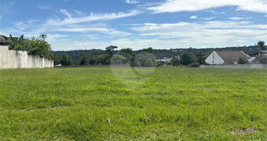Terreno à venda no condomínio Village Saint Charbel, Araçoiaba Da Serra - SP