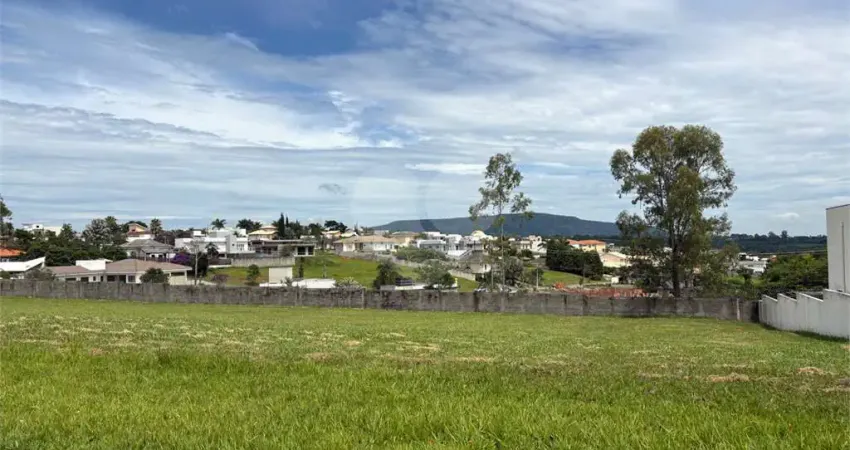 Terreno à venda no condomínio Village Saint Charbel, Araçoiaba Da Serra - SP