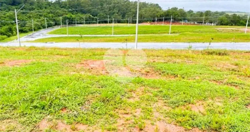 Terreno à venda no condomínio Villaggio Itália, São Paulo - SP