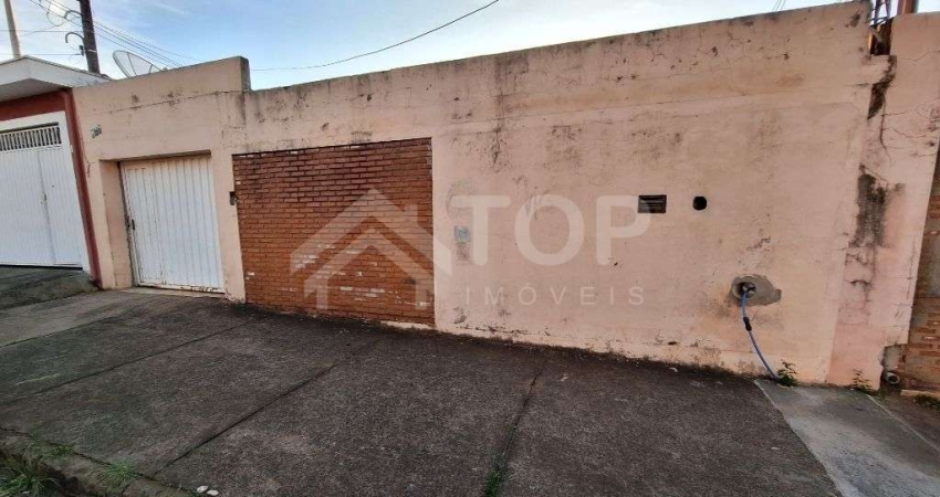 CASA COM 2 DORMITORIOS