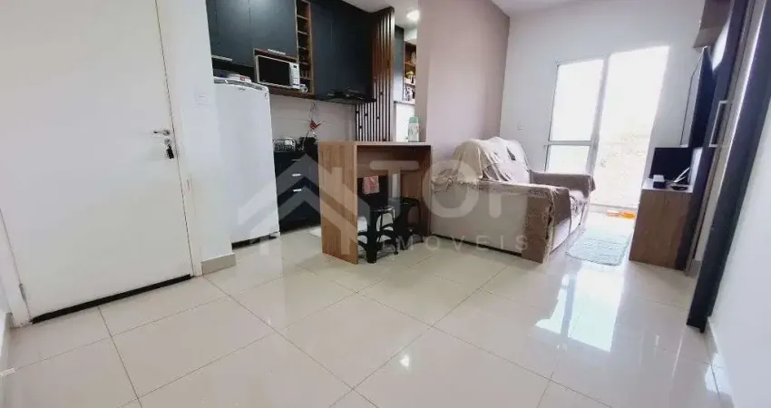 APARTAMENTO COM 2 DORMITORIOS NO CONDOMINIO FLOR DE LIZ COMPLETO DE ARMARIOS