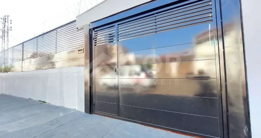 Casa com 4 dormitorios, excelente para familias ou republica de estudante, com edicula