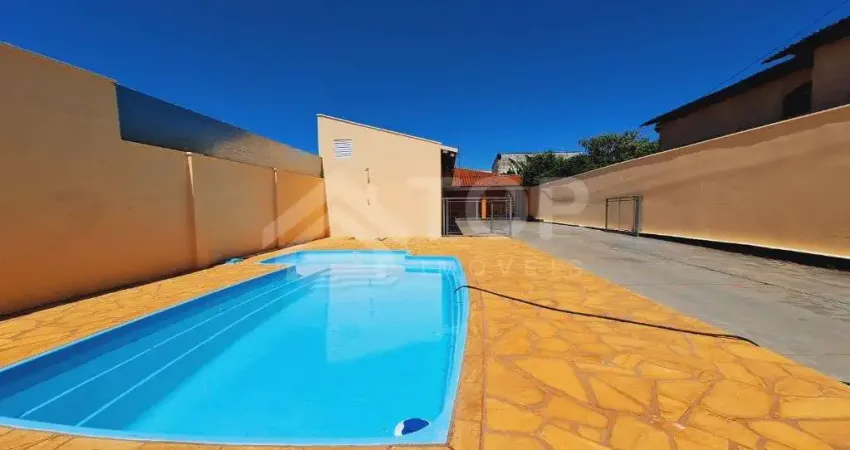 Casa para venda com 3 quartos , piscina e churrasqueira na vila nery