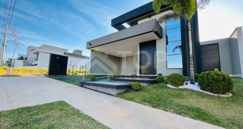 PARQUE FABER 4- Casa terrea nova, sala de pe direito duplo com 2 ambientes , Cozinha com ilha e armarios planejados, Area de servico com planejados, Area gourmet c/planejado, Piscina aquecida, 2 vagas