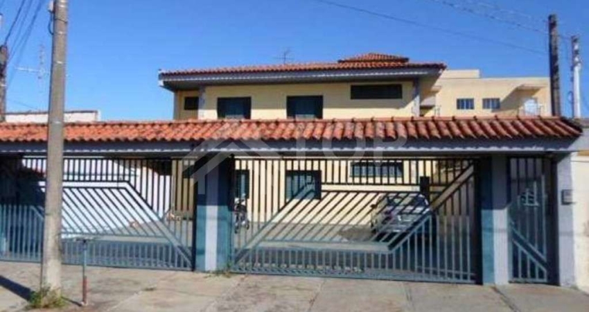 Conforto e praticidade deste apartamento terreo mobiliado de 115m2 na Cidade Jardim. Com uma localizacao privilegiada, Este apartamento e muito aconchegante e esta localizado em uma rua tranquila, pro