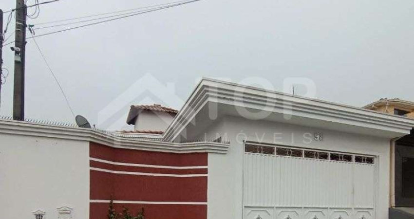 Linda casa de 3 dormitorios com 3 dormitorios com 1 suite