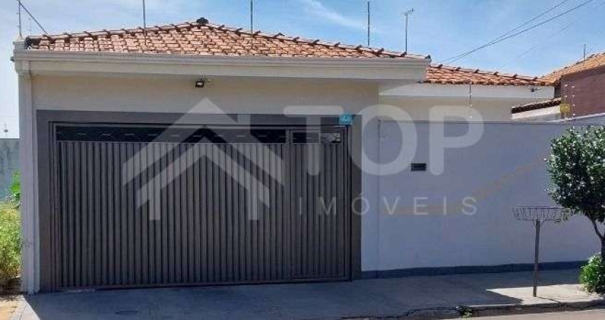 Linda casa de 3 dormitorios com 1 suite no bairro Res. Itamarati, em frente ao Ses.