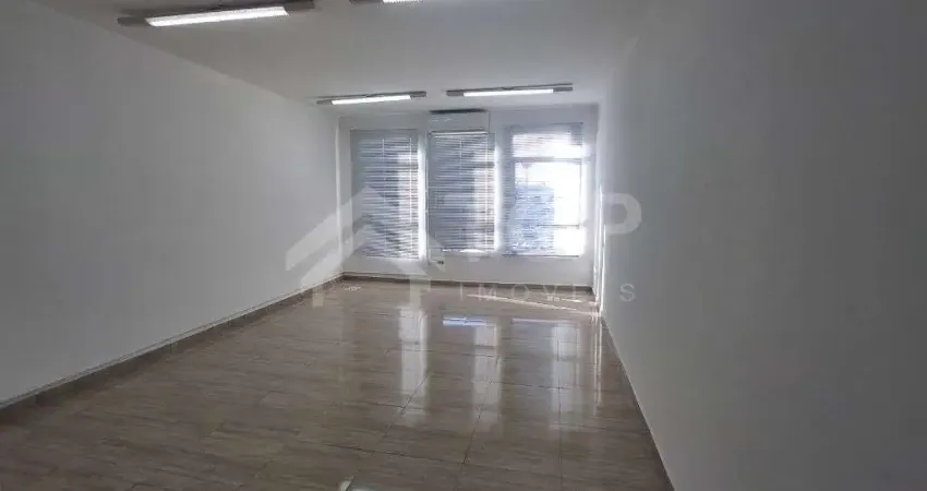 Excelente sala comercial no Ed. Triade