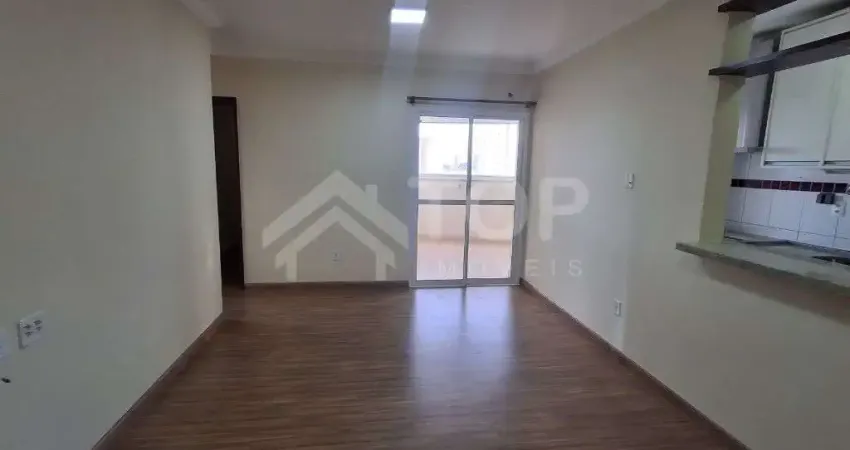 Aluguel de Apartamento Padrao com 3 Quartos no Centro de Sao Carlos