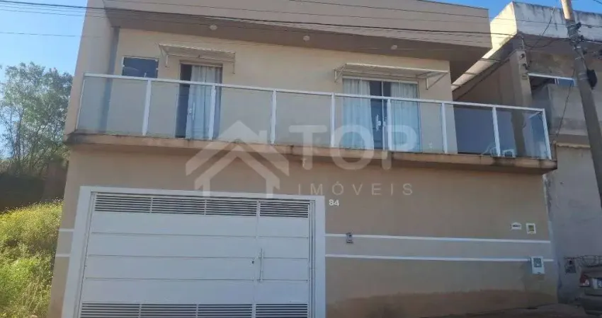 Lindo sobrado de 3 dormitorios com 1 suite em excelente localizacao