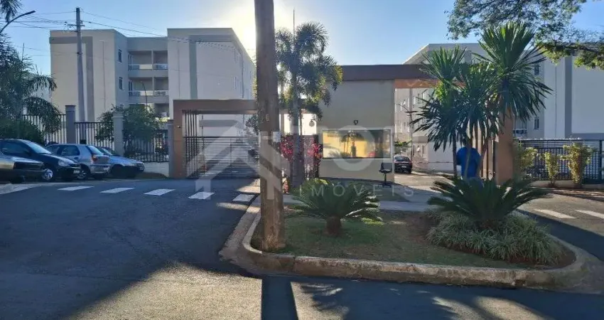 Excelente apartamento e 2 dormitorios no terreo em otima localizacao no res. parque mont blanc