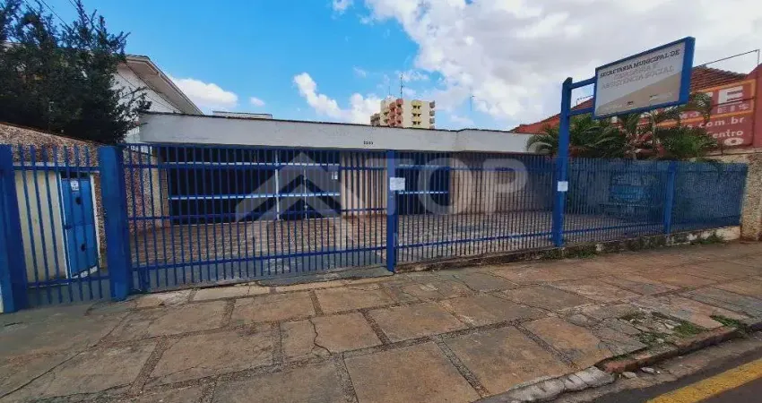 Casa comercial com 5 salas para alugar no Centro, São Carlos