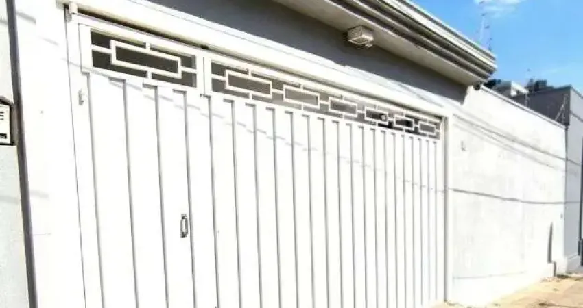 Excelente casa de 3 dormitorios com 1 suite master em excelente localizacao