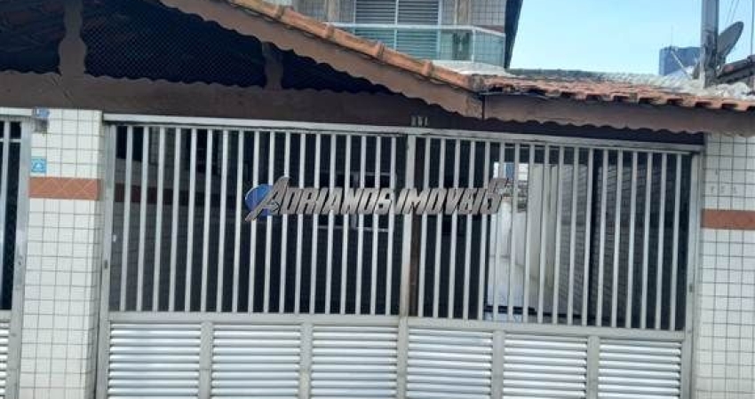 Casa com 2 quartos à venda na Rua Canadá, Guilhermina, Praia Grande