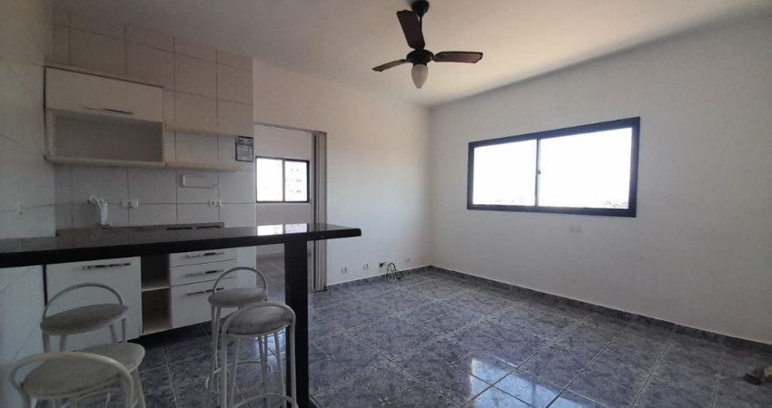 Kitnet com 1 dormitório à venda, 38 m² por R$ 215.000,00 - Vila Guilhermina - Praia Grande/SP