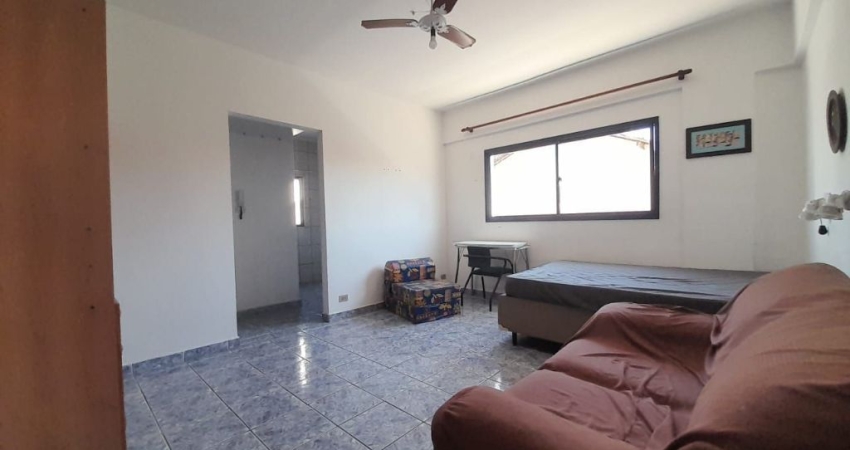 Kitnet com 1 dormitório à venda, 38 m² por R$ 220.000 - Vila Guilhermina - Praia Grande/SP