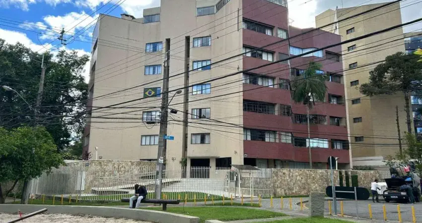Apartamento com 4 quartos e 3 vagas a venda no Juvevê em Curitiba