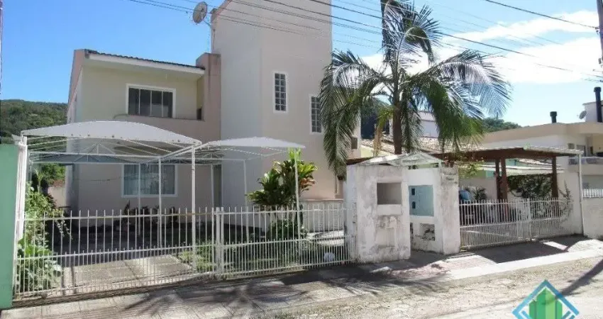 Apartamento com 2 quartos à venda na Calêndula, 86, São Sebastião, Palhoça