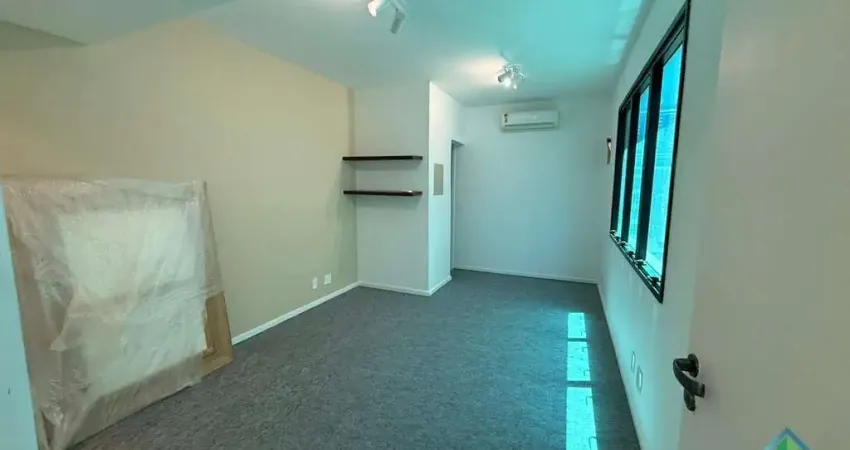 Sala comercial com 1 sala à venda na Avenida Rio Branco, 333, Centro, Florianópolis