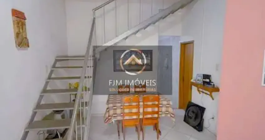 FJM imóveis vende-Casa em São Lourenço  -  Niterói