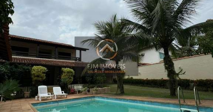 Casa de luxo em Camboinhas, Niterói: 5 dormitórios, 5 suítes, 9 banheiros e 356m² por R$ 2.600.000 para venda.