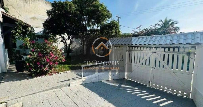 FJM IMÓVEIS VENDE:Casa em Piratininga, Niterói: 4 quartos, 2 suítes, 2 banheiros. À venda por R$ 1.690.000 .