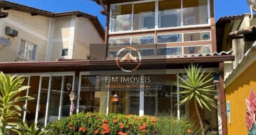 Casa em Condomínio em Itaipu, Niterói: 3 Quartos, 225m²