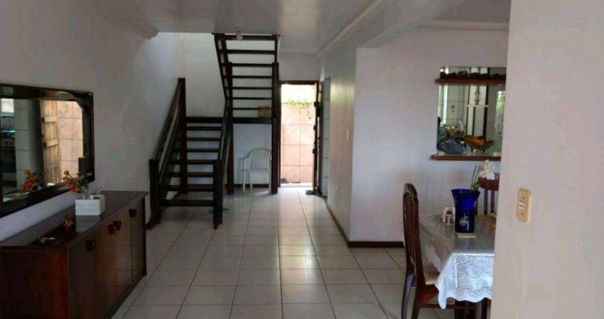 Casa com 3 quartos, 2 suítes, 287 metros em rua Fechada no Rio Vermelho