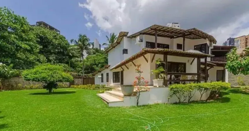 Casa em condomínio fechado com 4 quartos para alugar na Rua Joaquim Calado, Federação, Salvador