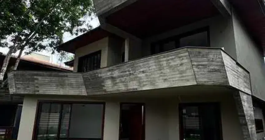 CASA EM ARRAIAL D’AJUDA PÉ NA AREIA