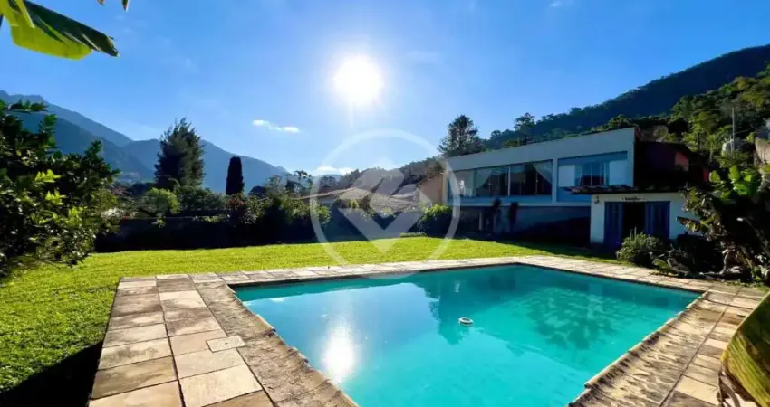 Casa com quatro quartos e 161m² por r$1.200.000,00 -  comary - teresópolis/rj codigo: 73662