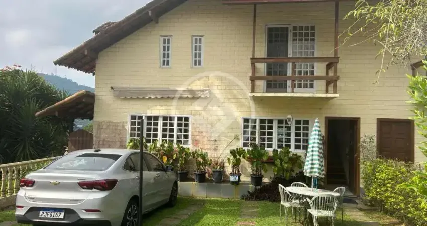 Casa em condomínio fechado com 4 quartos à venda na Rua Waldemar de Assis Ribeiro, 2, Cascata Guarani, Teresópolis