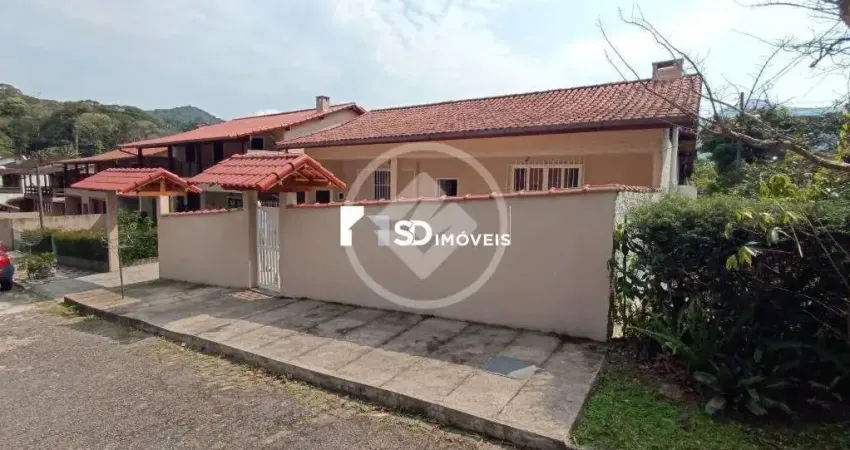 Casa em condomínio fechado com 3 quartos à venda na Rua Afonso Arinos, 111, Carlos Guinle, Teresópolis